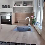 Nina 公寓