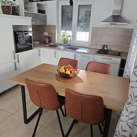 Nina Apartment Pula